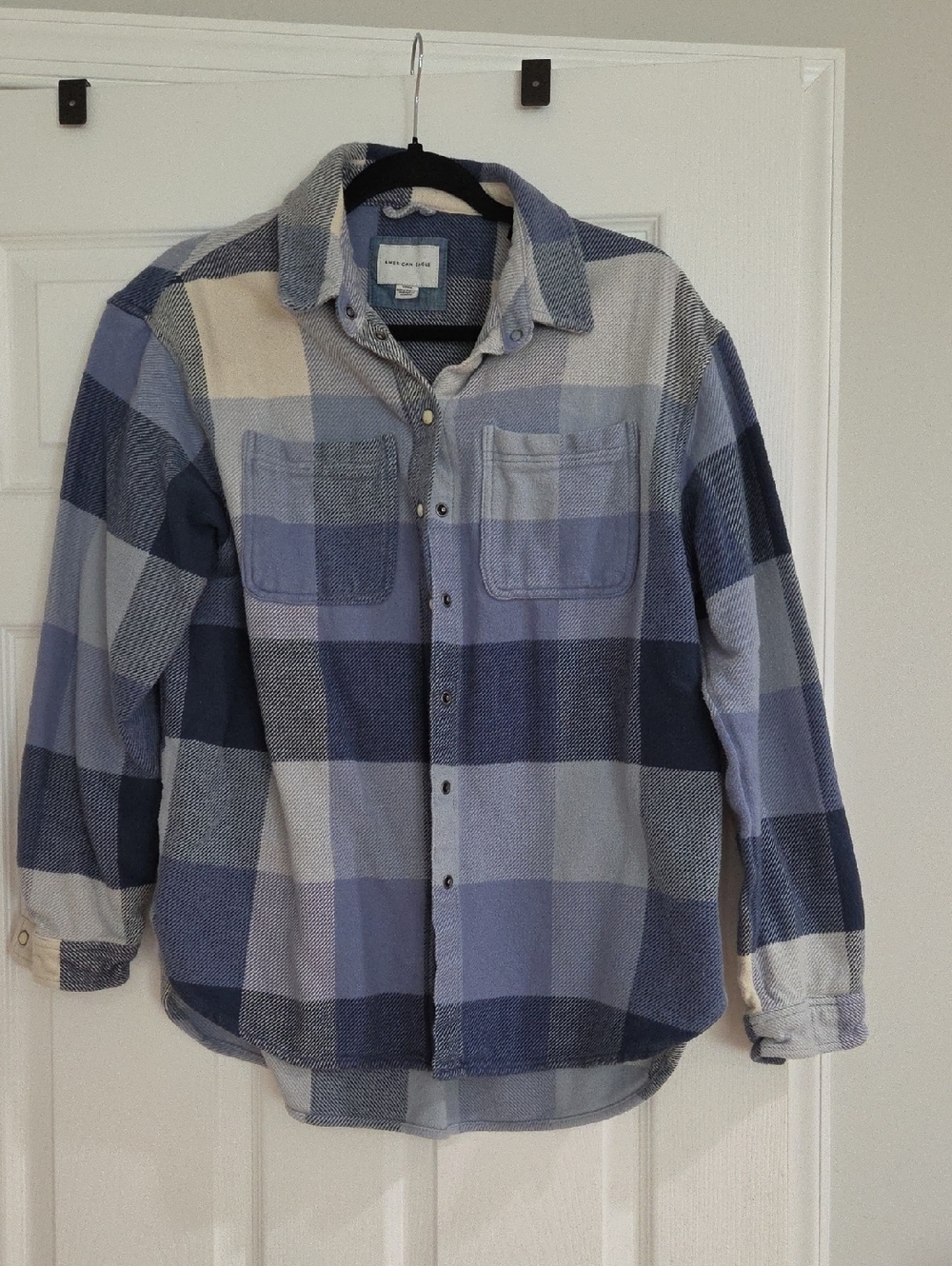 Women's Blue Plaid Button-Up Shirt - Soft Flannel AEO